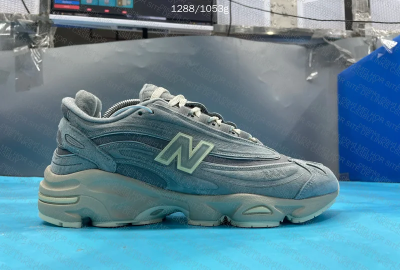New Balance 1000 2