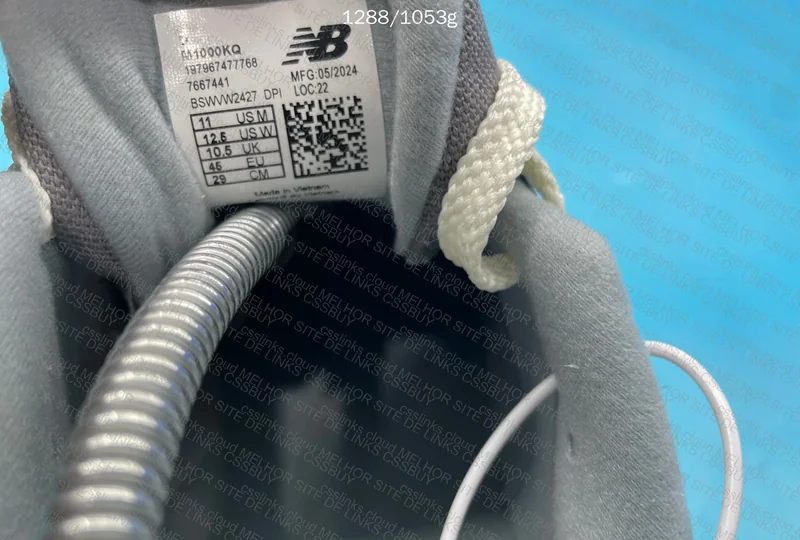 New Balance 1000 3