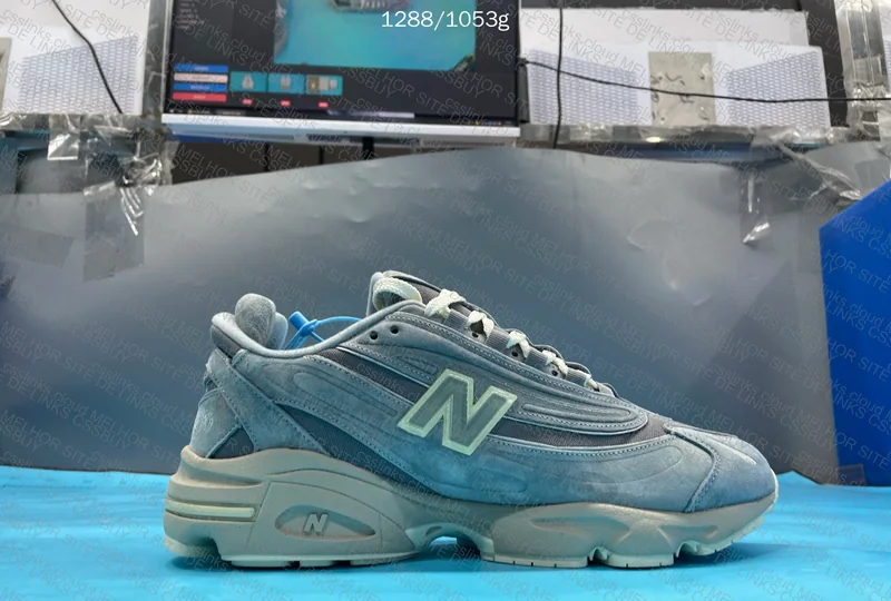 New Balance 1000 9