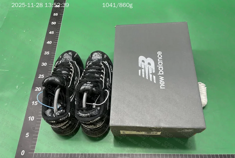 New Balance 1000 Customer 8
