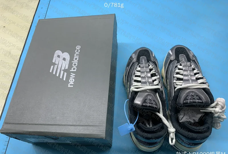 New Balance 1000 Silver Black 7
