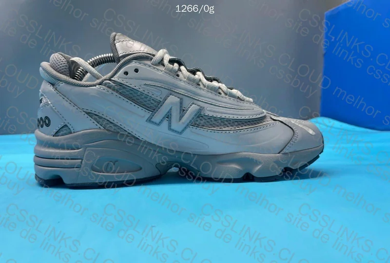 New Balance 1000 “Silver Metalic” 9