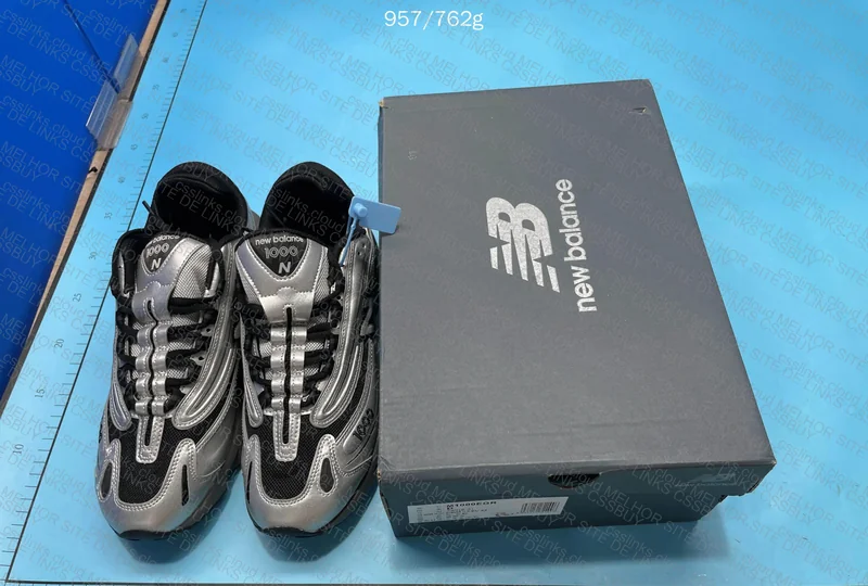 New Balance 1000 Silver Metallic 8