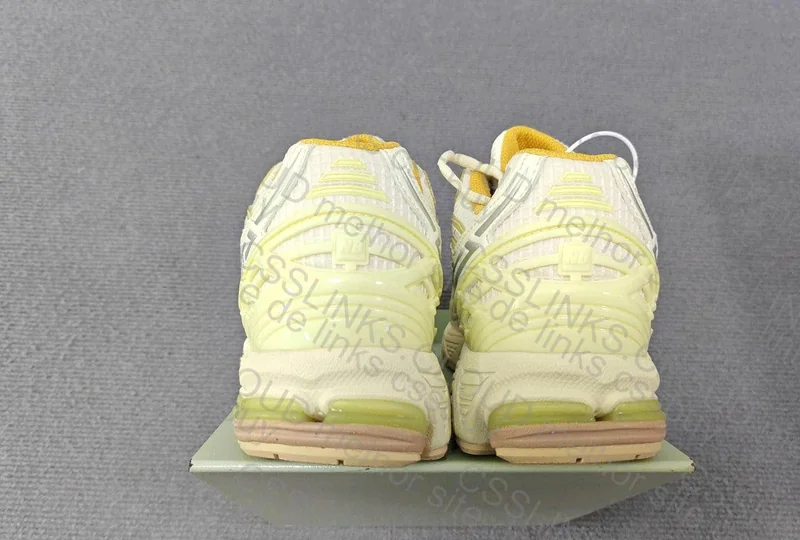 New Balance 1906 5