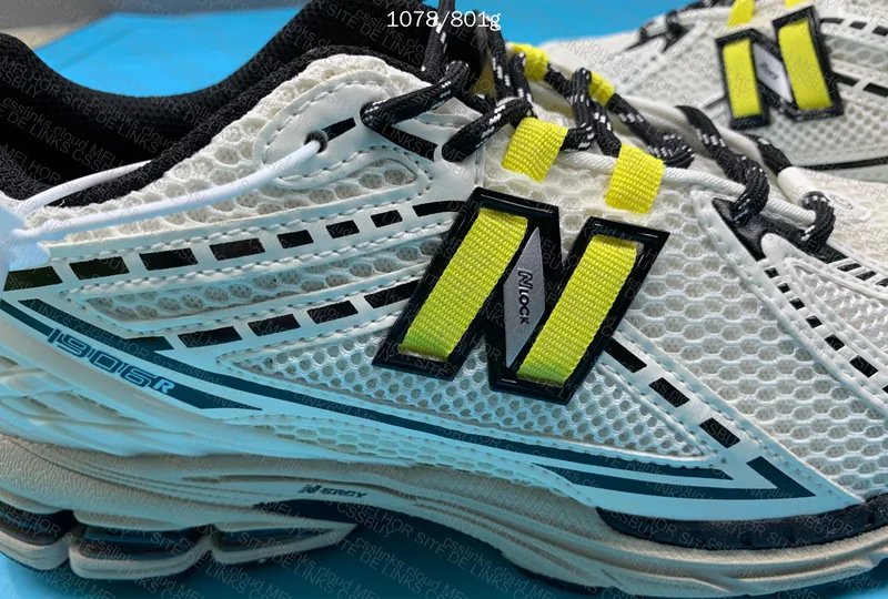 New Balance 1906 3
