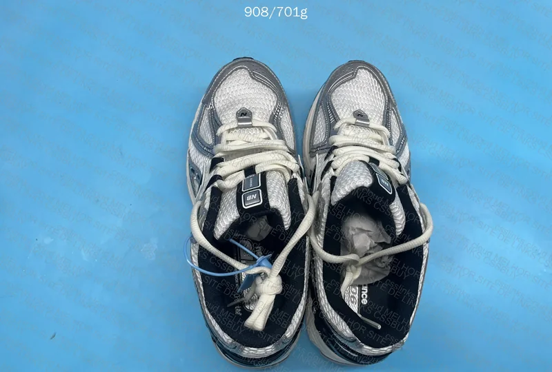 New Balance 1906 OVO 4