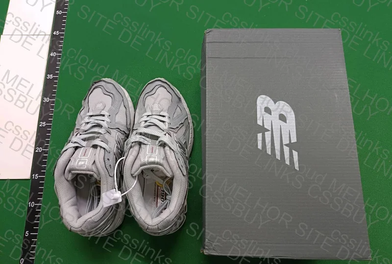 New Balance 1906D