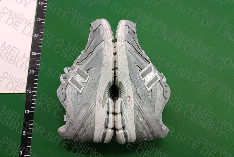 New Balance 1906D 3