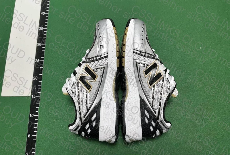 New Balance 1906R