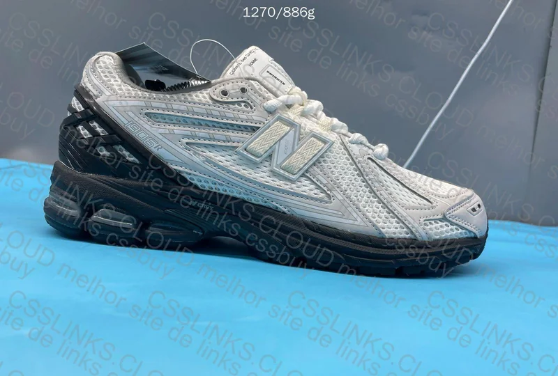 New Balance 1906R x Comme des Garcons 5