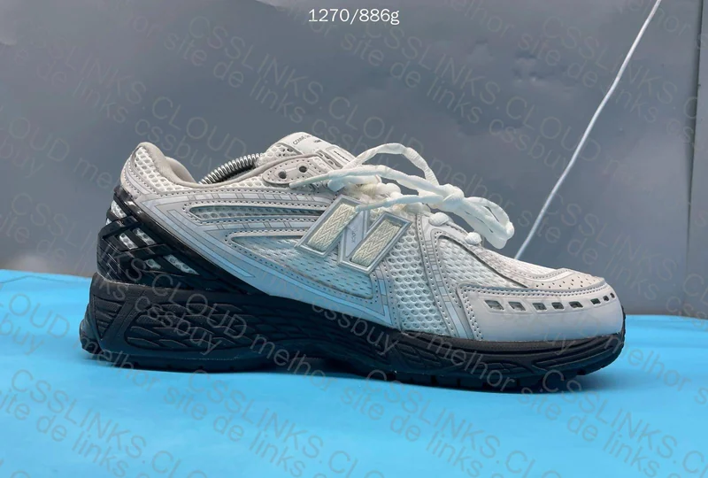New Balance 1906R x Comme des Garcons 9