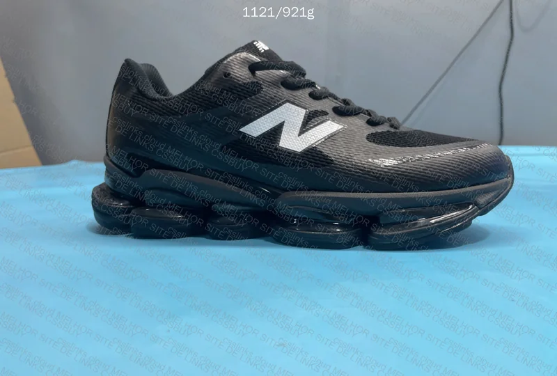New Balance 2000 Black 4