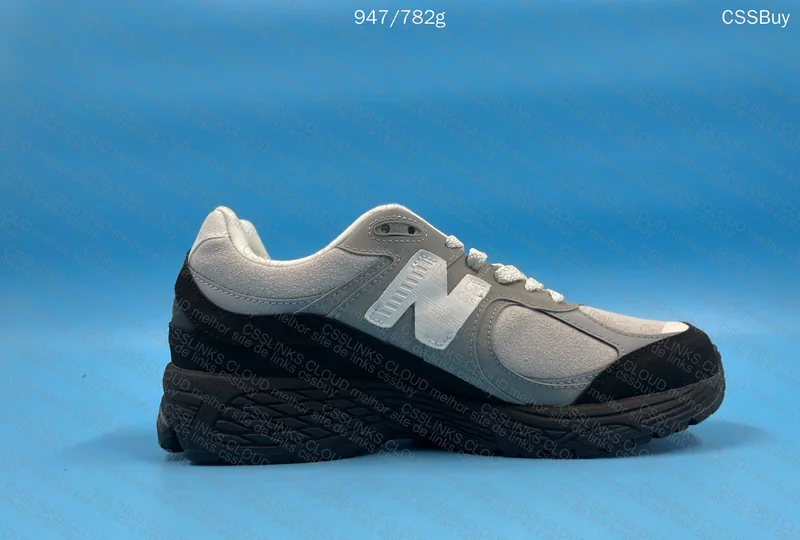 New Balance 2002 2