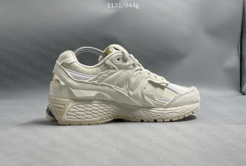 New Balance 2002 8