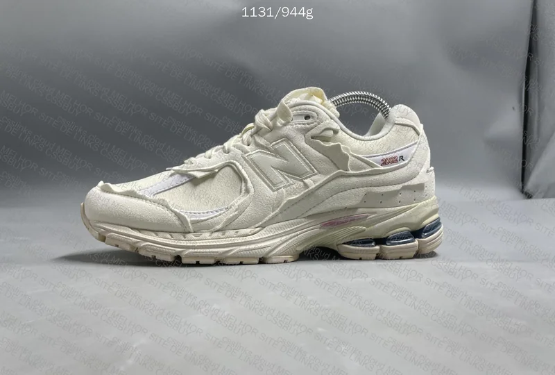 New Balance 2002 9
