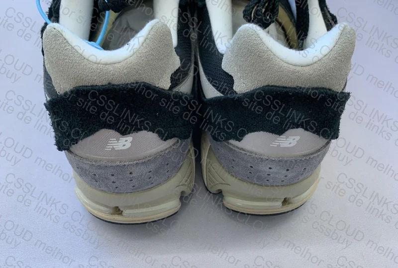 New Balance 2002 2