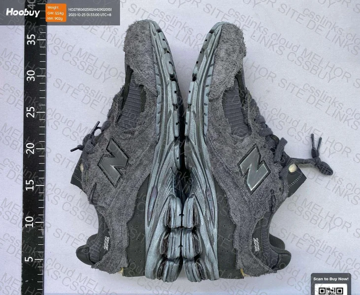 new balance 2002 black phantom (presente) 3