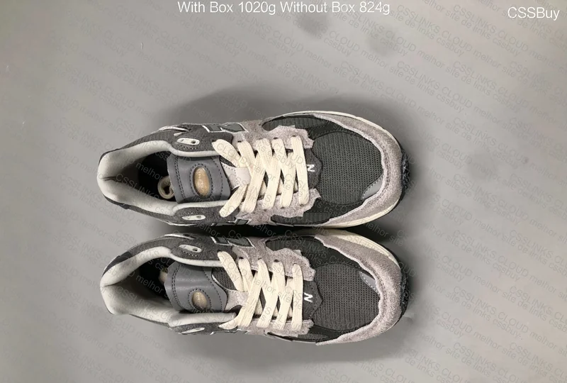 New Balance 2002R