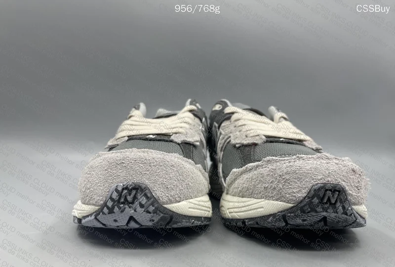 New Balance 2002R 2