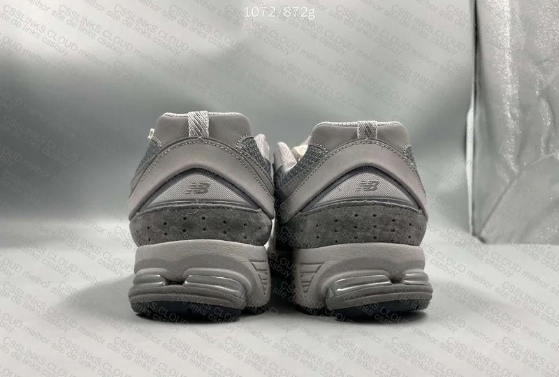 new balance 2002r 3