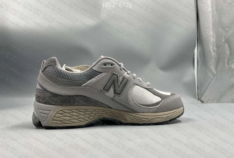 new balance 2002r 7