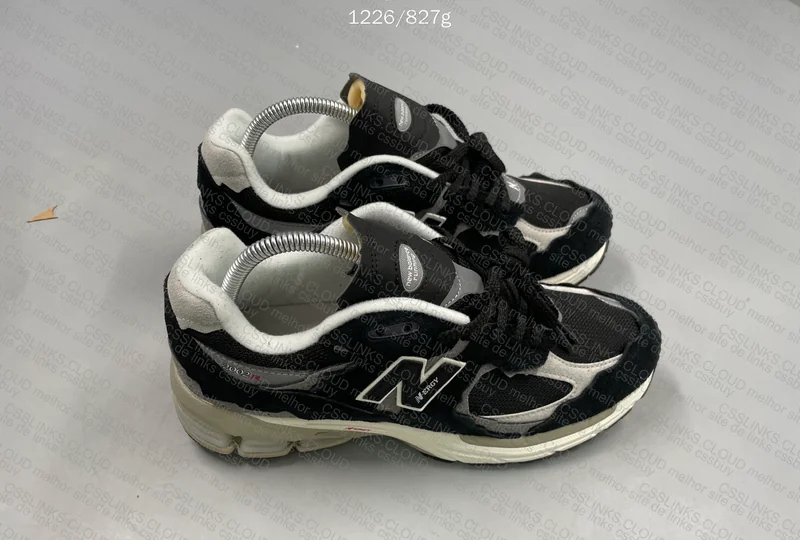 New Balance 2002r 6