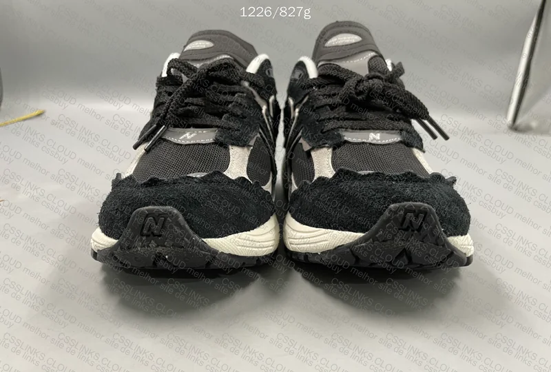 New Balance 2002r 7