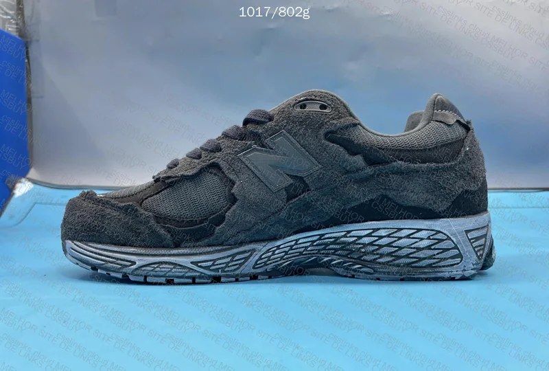 New Balance 2002r 6