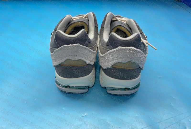 New Balance 2002R 2