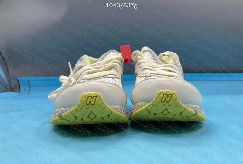 New Balance 2002R AURALEE White 2