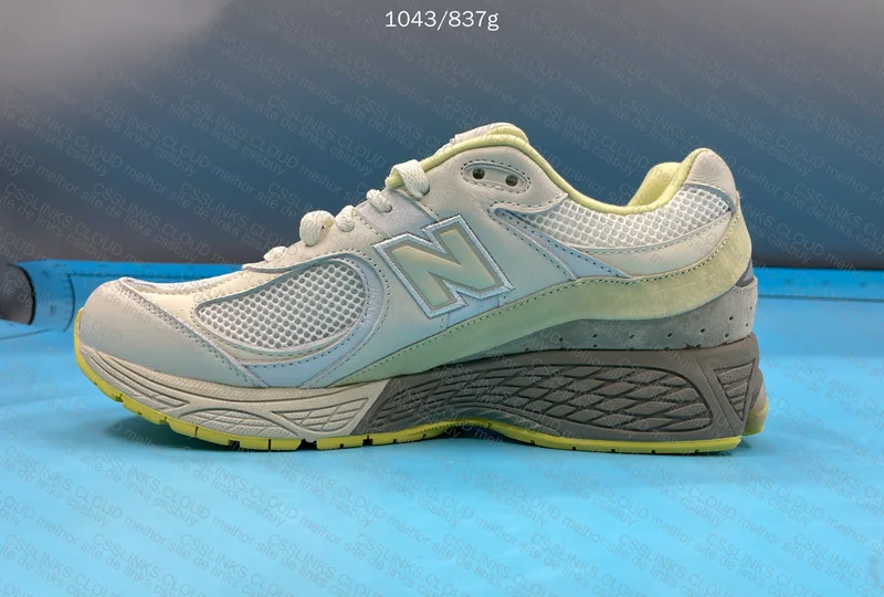 New Balance 2002R AURALEE White 9