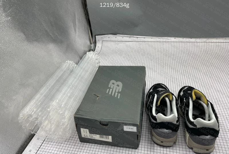 New Balance 2002r (Blind Box) 9
