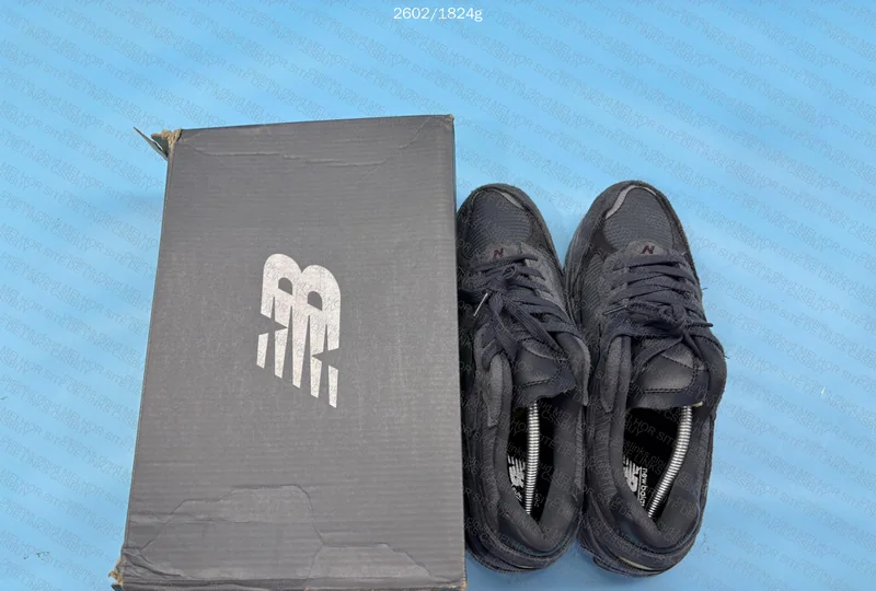 New Balance 2002R - Blindbox
