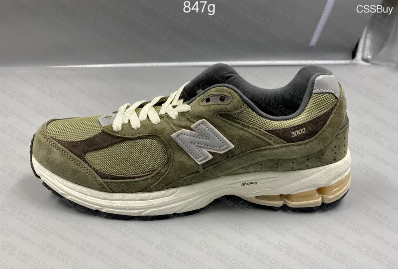 New Balance 2002R "Dark Camo" 6