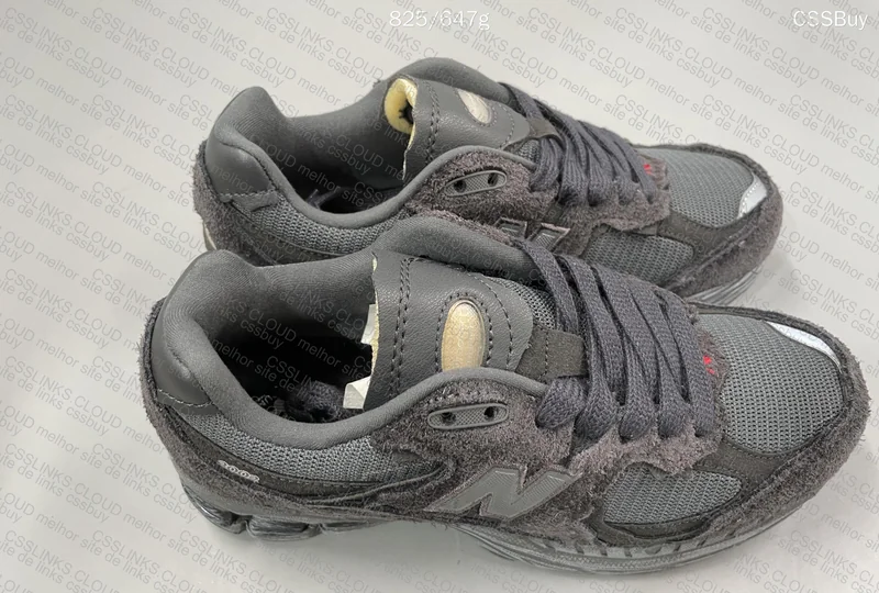 New Balance 2002R (gl???)