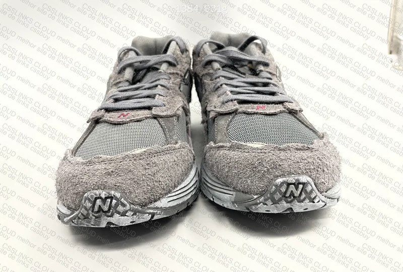 New Balance 2002r Phantom 3