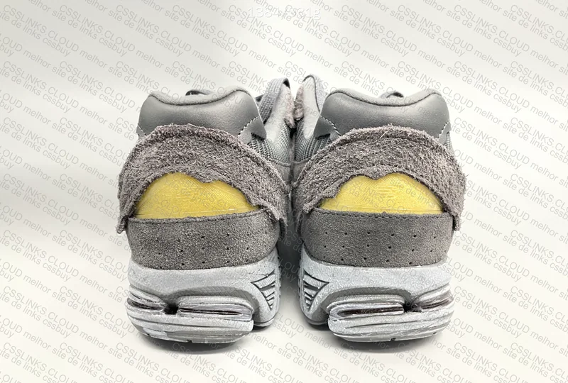 New Balance 2002r Phantom 4
