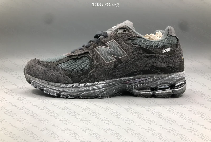New Balance 2002R Phantom 2