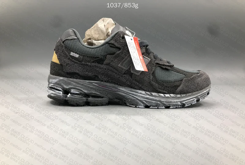 New Balance 2002R Phantom 9