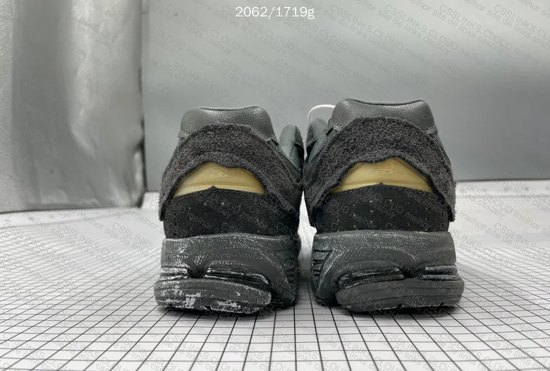 New Balance 2002R Protection Pack Phantom - BLIND BOX