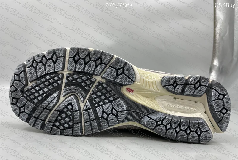 New Balance 2002R Protection Pack Rain