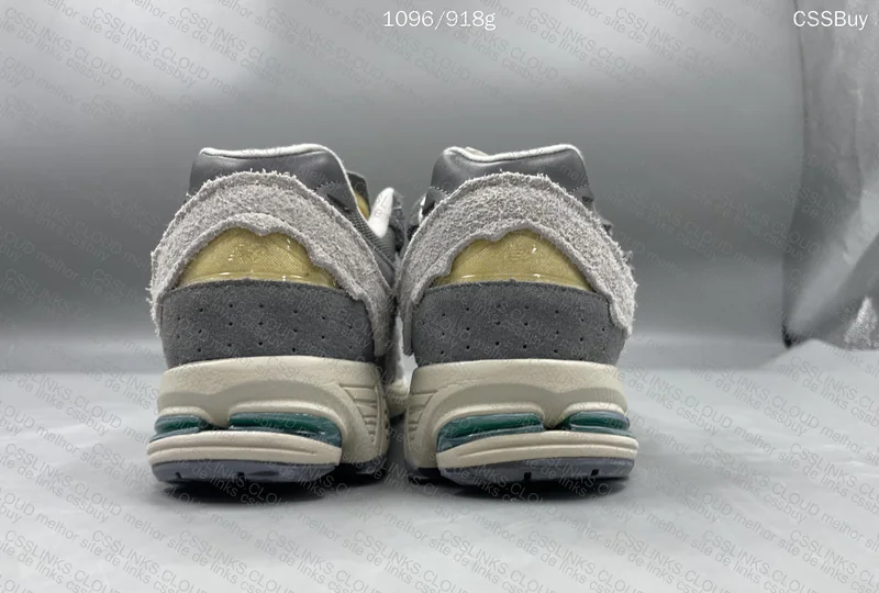 NEW BALANCE 2002R - PROTECTION PACK RAIN CLOUD 3