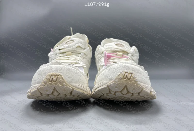 New Balance 2002R Sea Salt - ZC 2