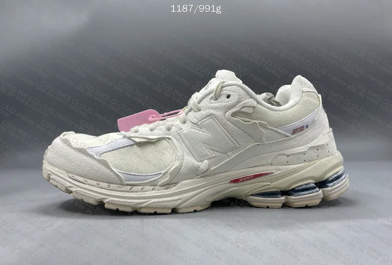New Balance 2002R Sea Salt - ZC 4
