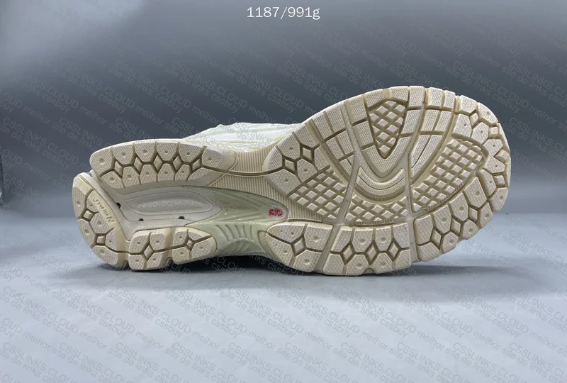 New Balance 2002R Sea Salt - ZC 6