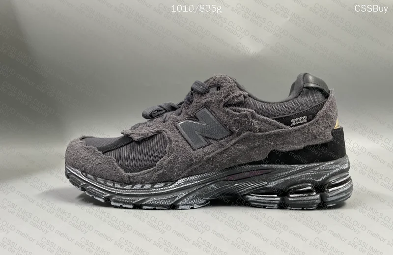 New Balance 2002RProtection Pack Phantom 10