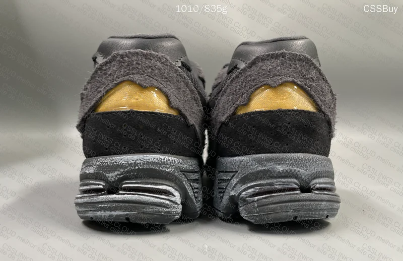 New Balance 2002RProtection Pack Phantom 5