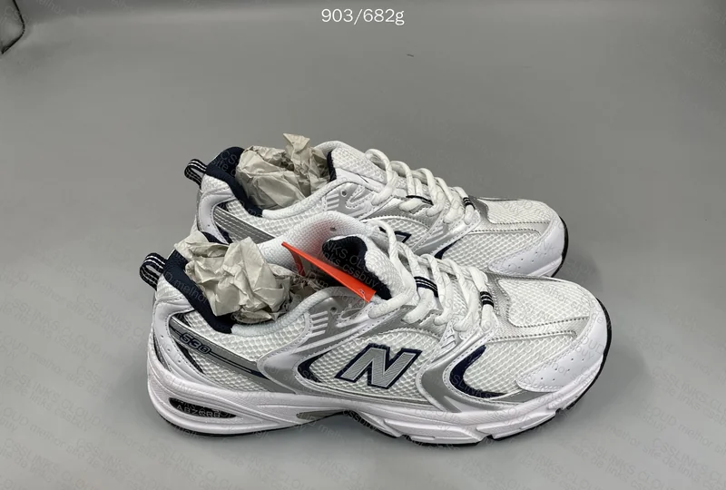New Balance 530