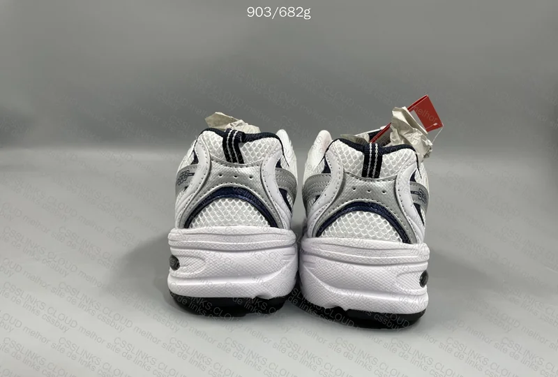 New Balance 530 4