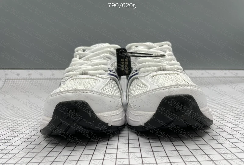 New Balance 530